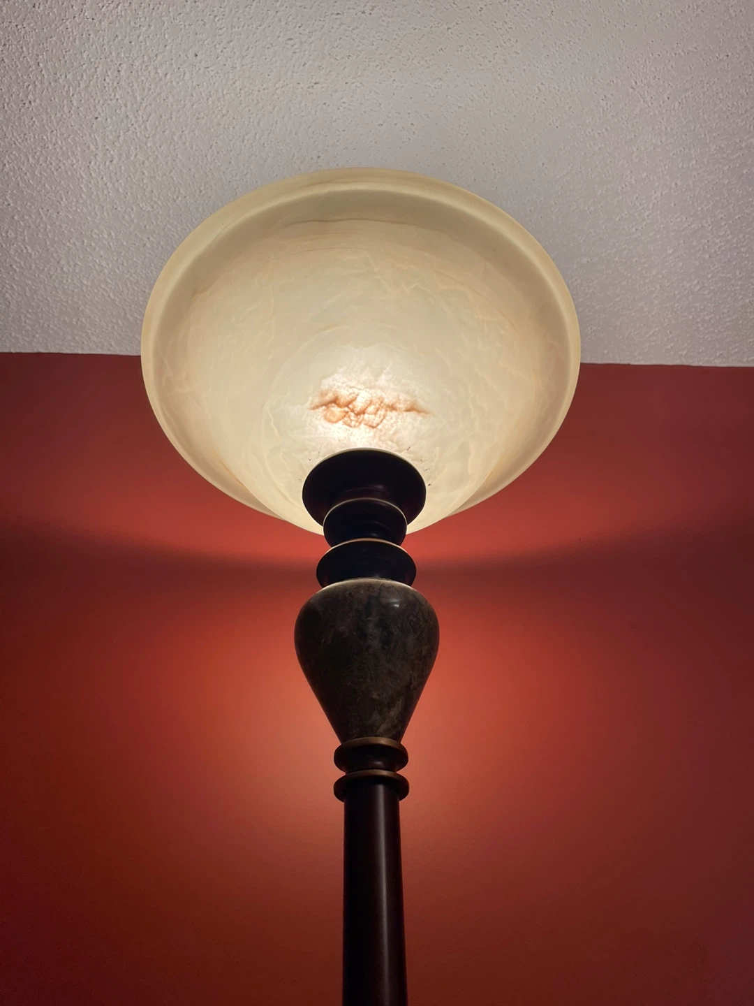 A beautiful stained glass torchiere floor lamp - photo 4