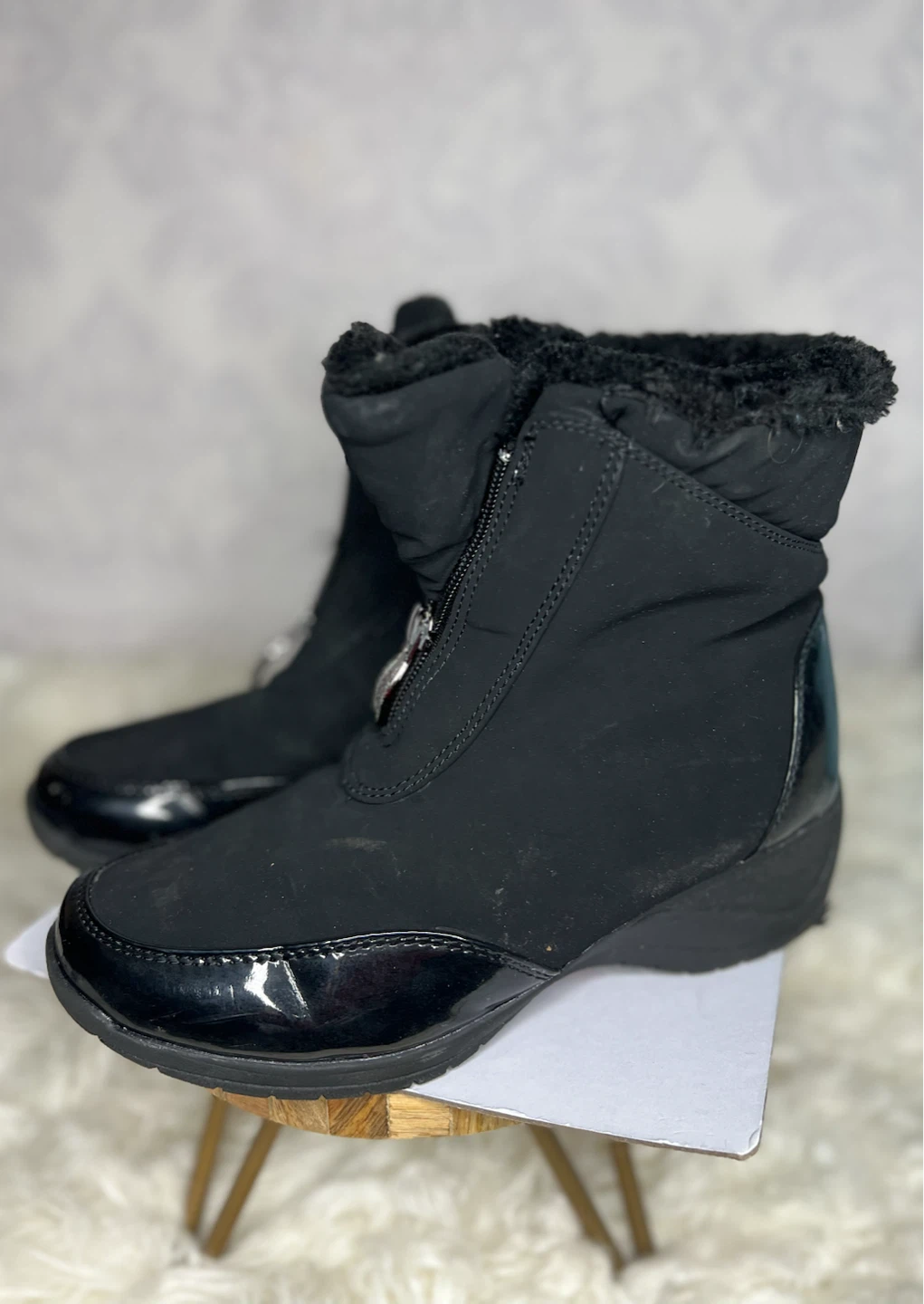 Black Front-Zip Winter Boots - photo 2