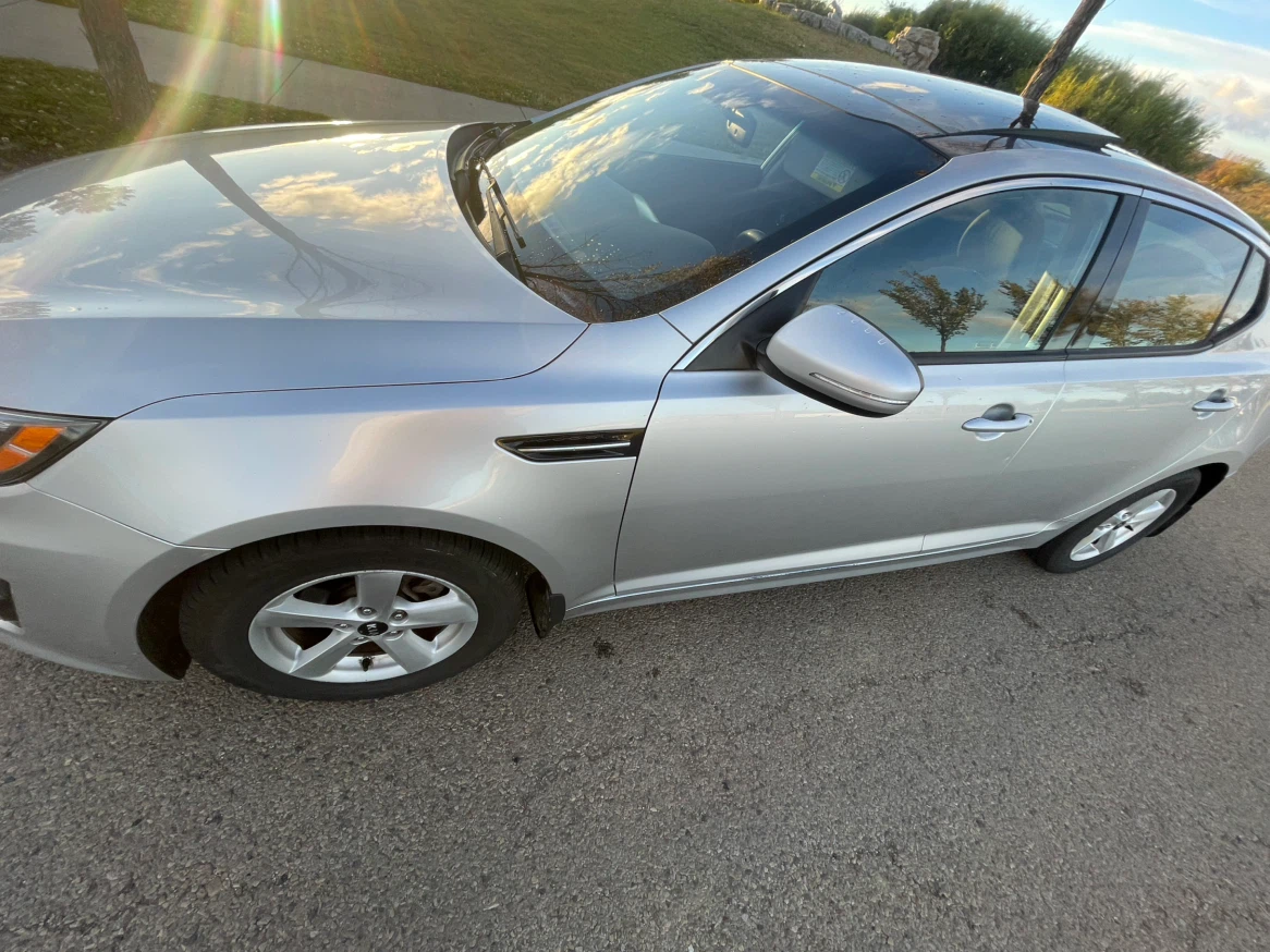 Silver Kia Optima Sedan - photo 3