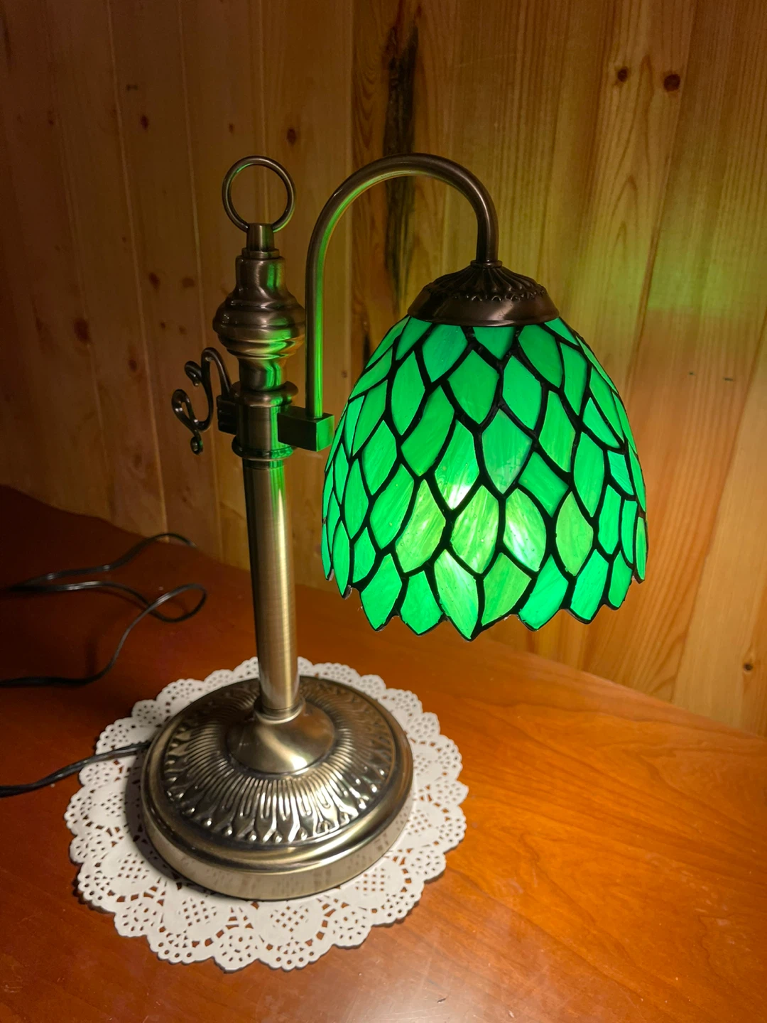 A beautiful Tiffany Style stained glass gooseneck table lamp - photo 3