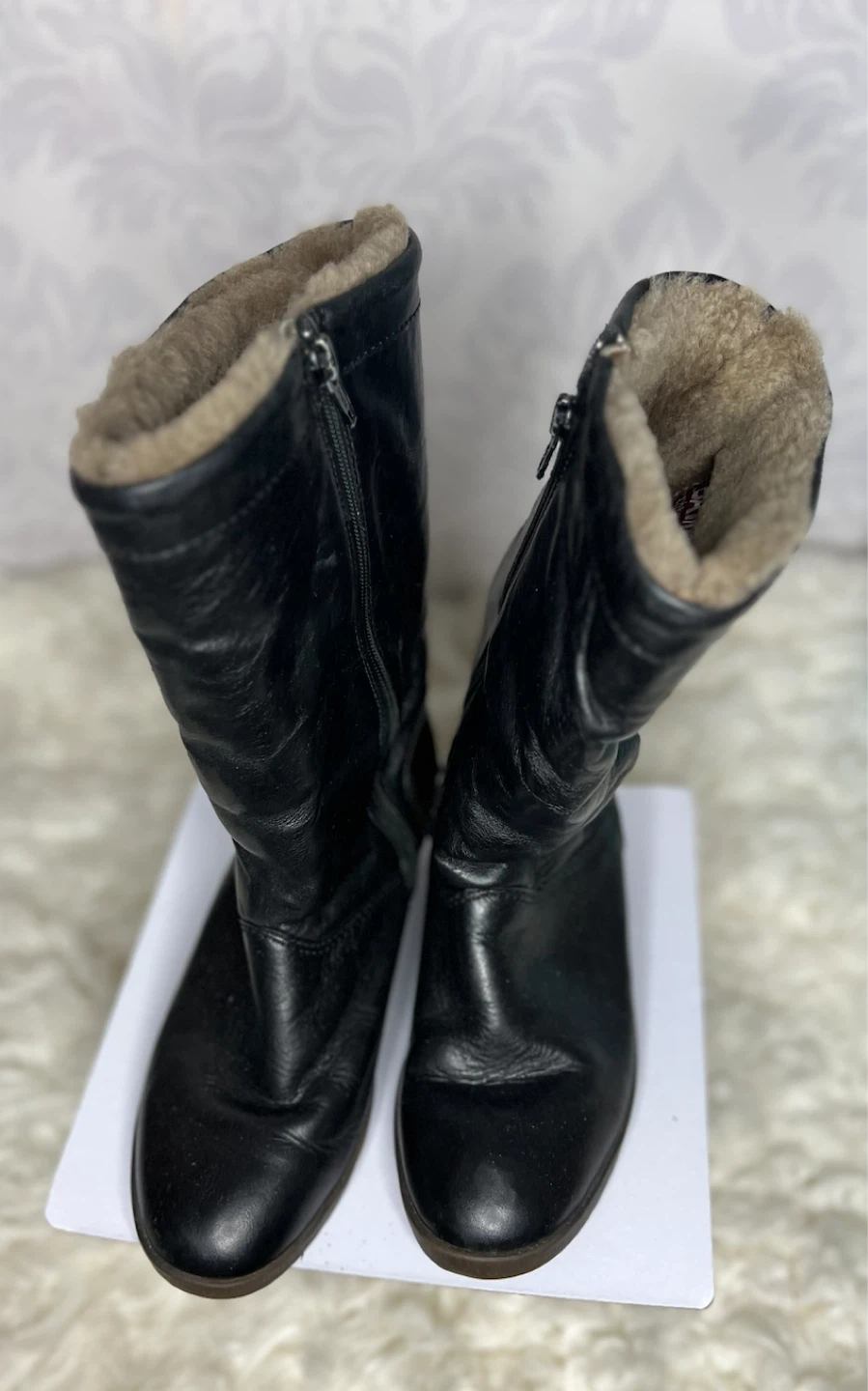 Black Leather Boots with Faux Fur Lining - photo 3