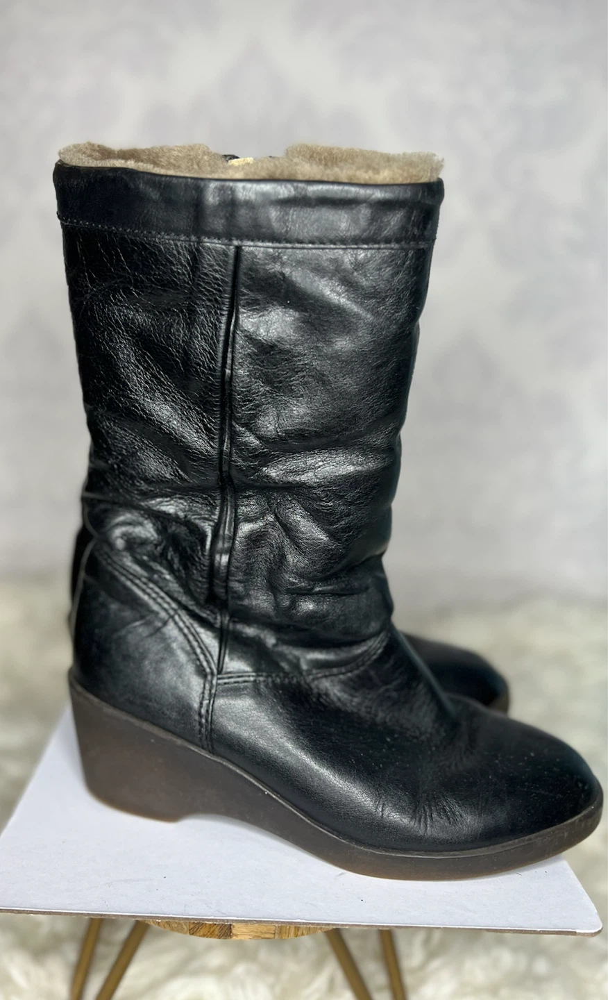 Black Leather Boots with Faux Fur Lining - photo 5