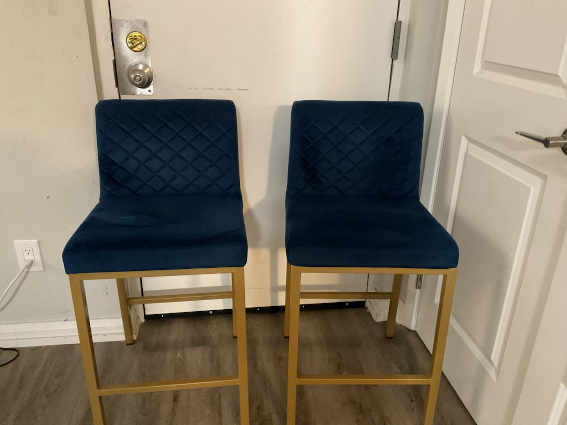 Set of two navy blue velvet bar stools - photo 2