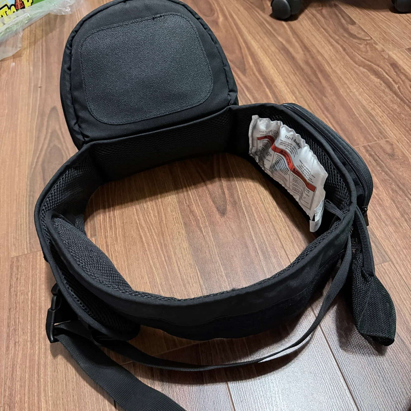 Tushbaby Hip Seat Baby Carrier - Black - photo 4