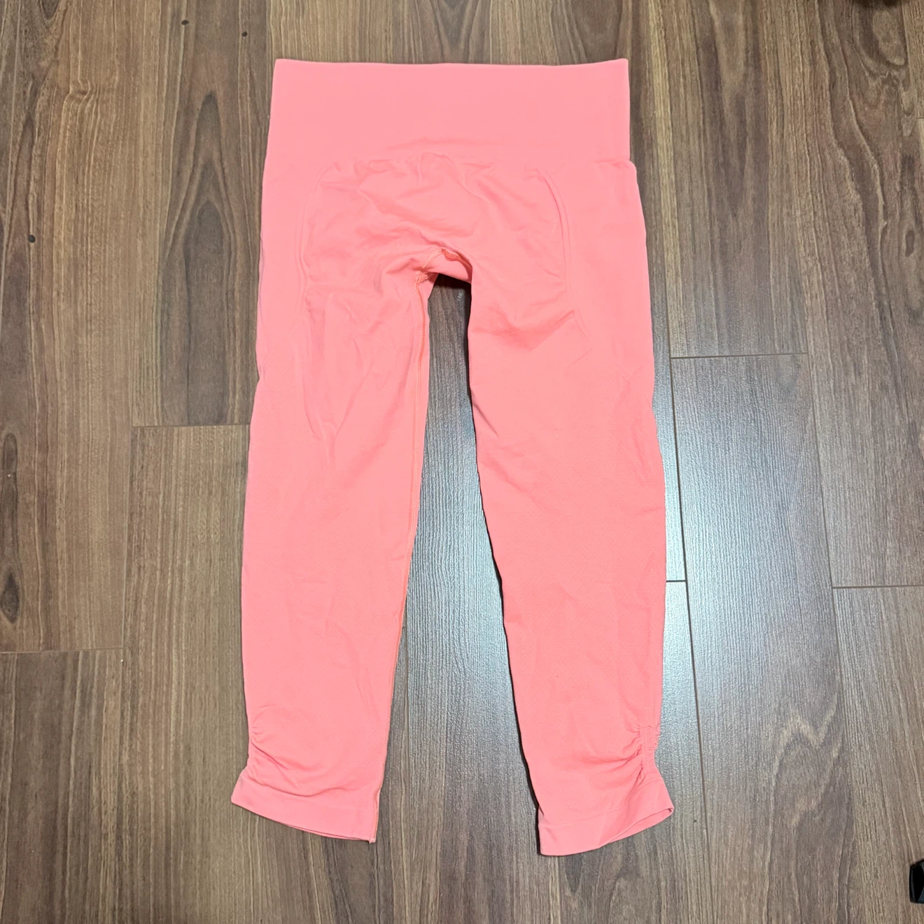 Lululemon Pink Cropped Leggings size 8 - photo 5