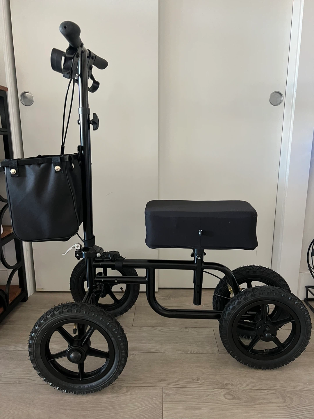 VEVOR indoor/outdoor 4-wheel rider - photo 5