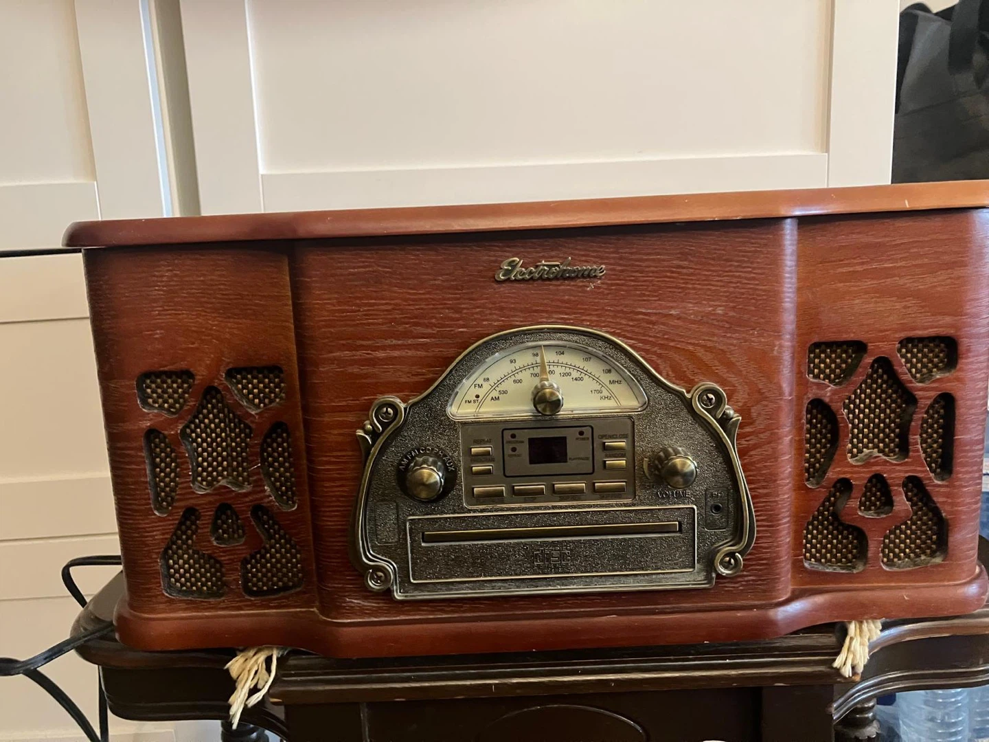 Record player, w/ radio & CD player