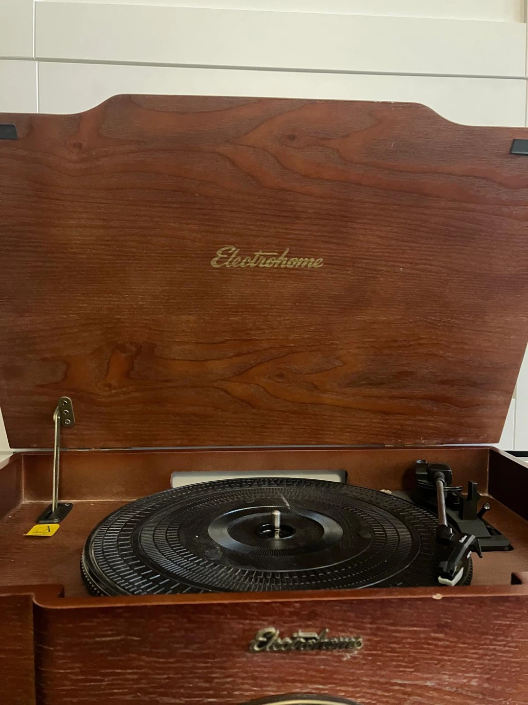 Record player, w/ radio & CD player - photo 2