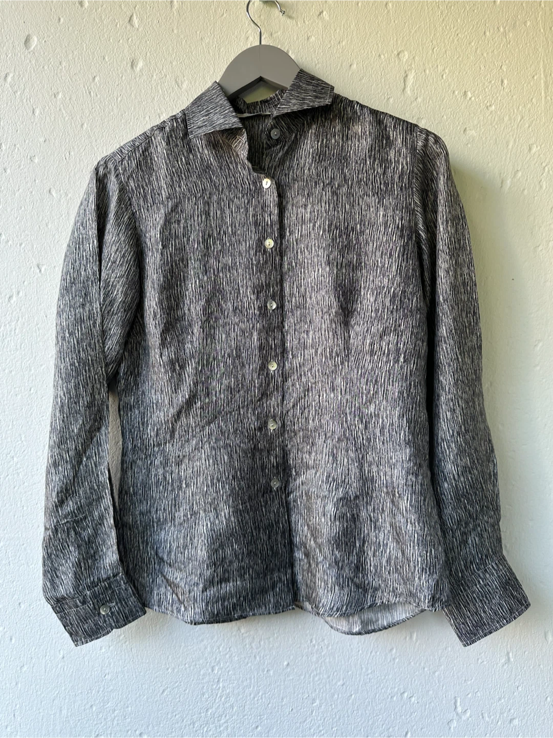 La Seaport 100% Silk Blouse Grey Patterned