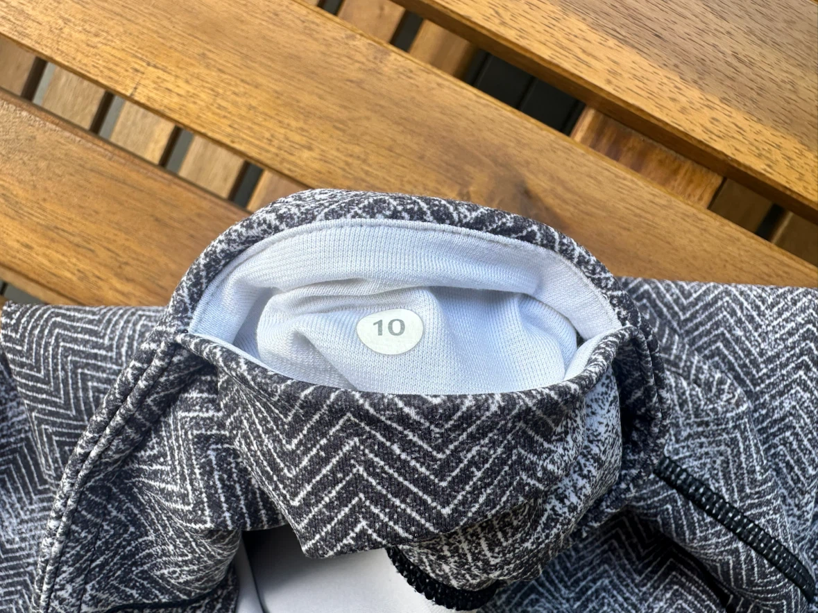 Lululemon leggings size 10 - photo 4
