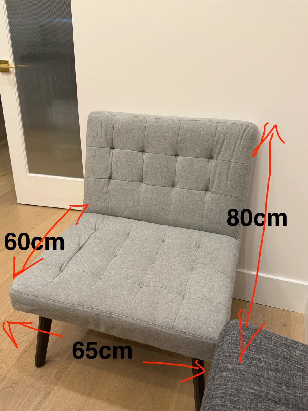 Gray Tufted Accent Chair - photo 2