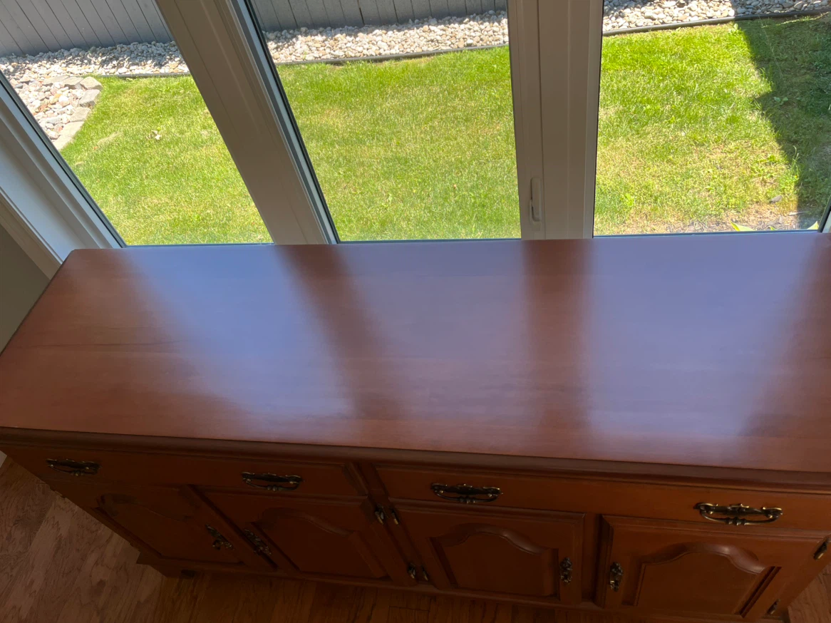 Solid Wood Dining Table and Hutch Set - photo 4