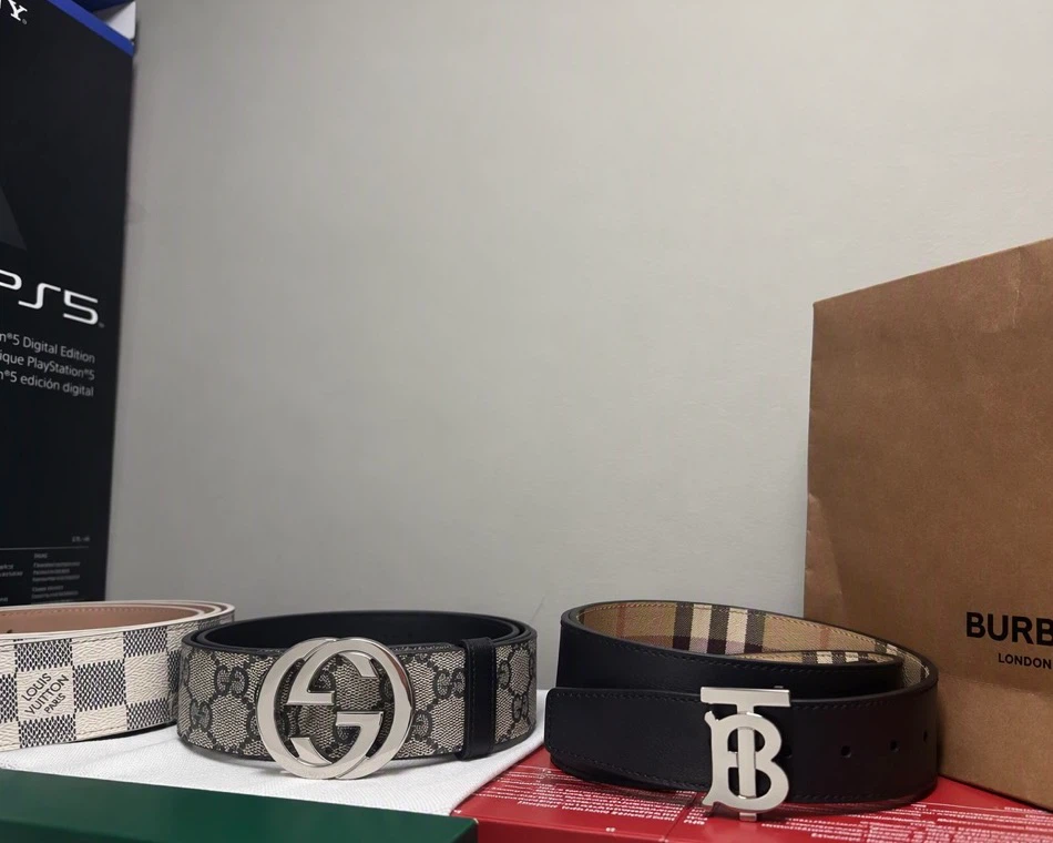 Burberry Reversible Check TB Belt - photo 3