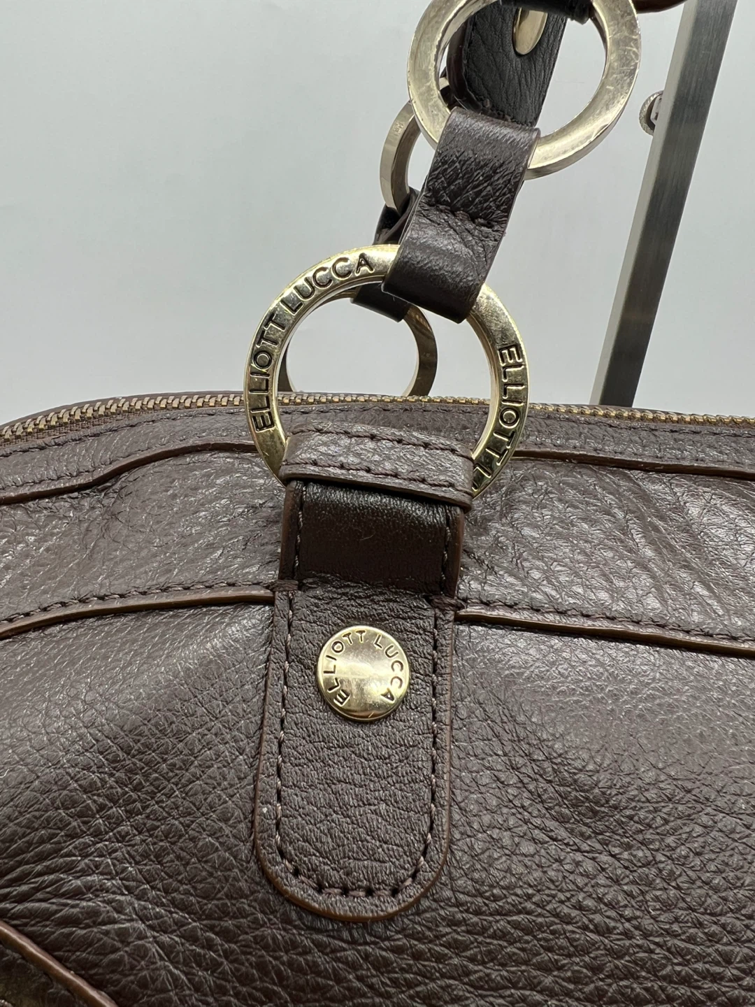 Elliott Lucca Brown Leather Gold Shoulder Bag - photo 2