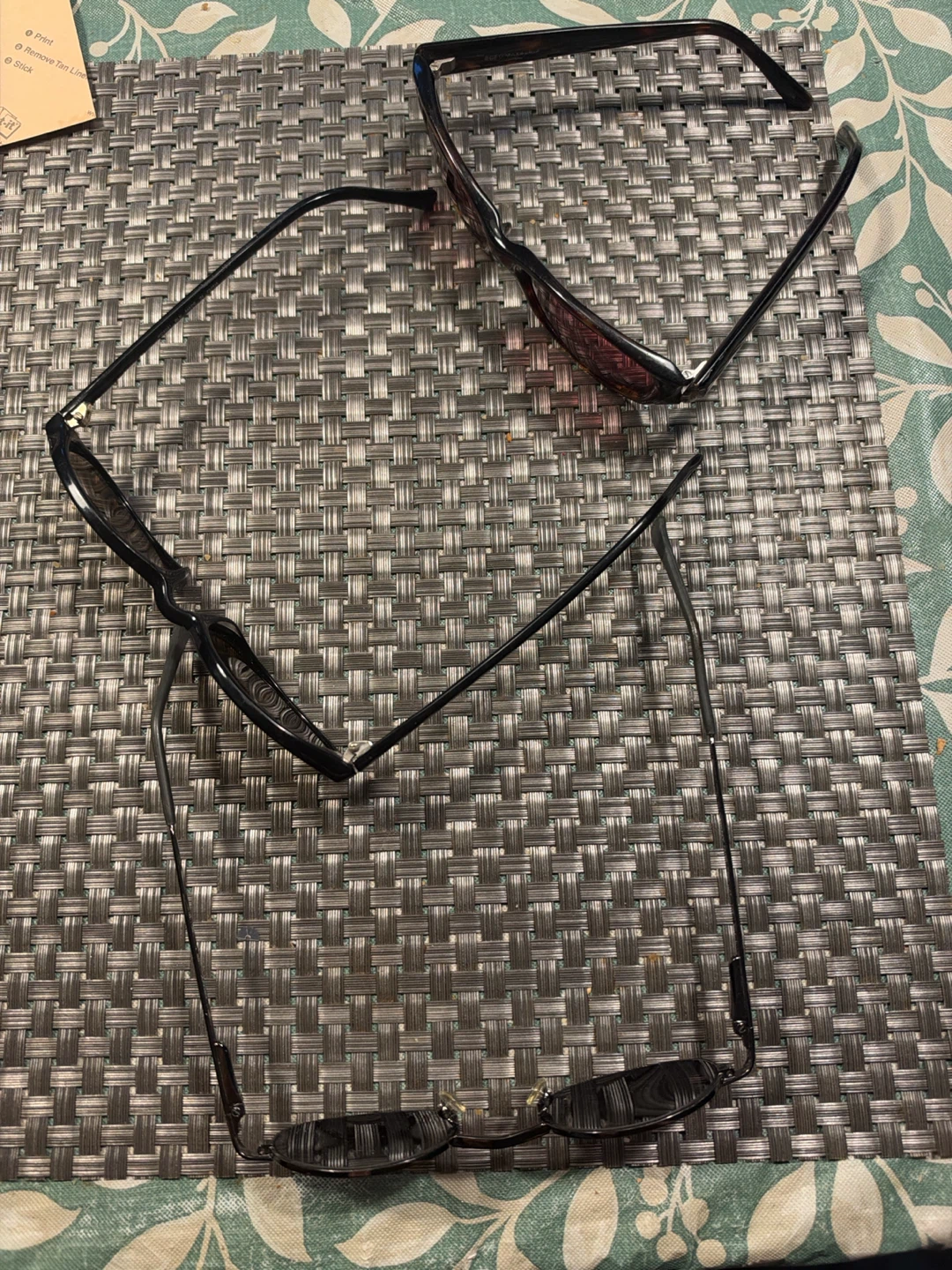 Designer Sunglasses: BCBG, DKNY, an Kenneth Cole - photo 5
