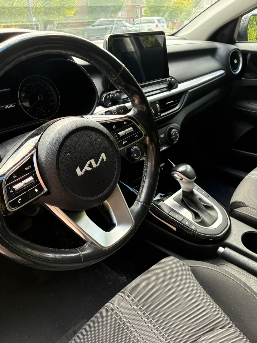 Kia Forte Sedan - photo 2