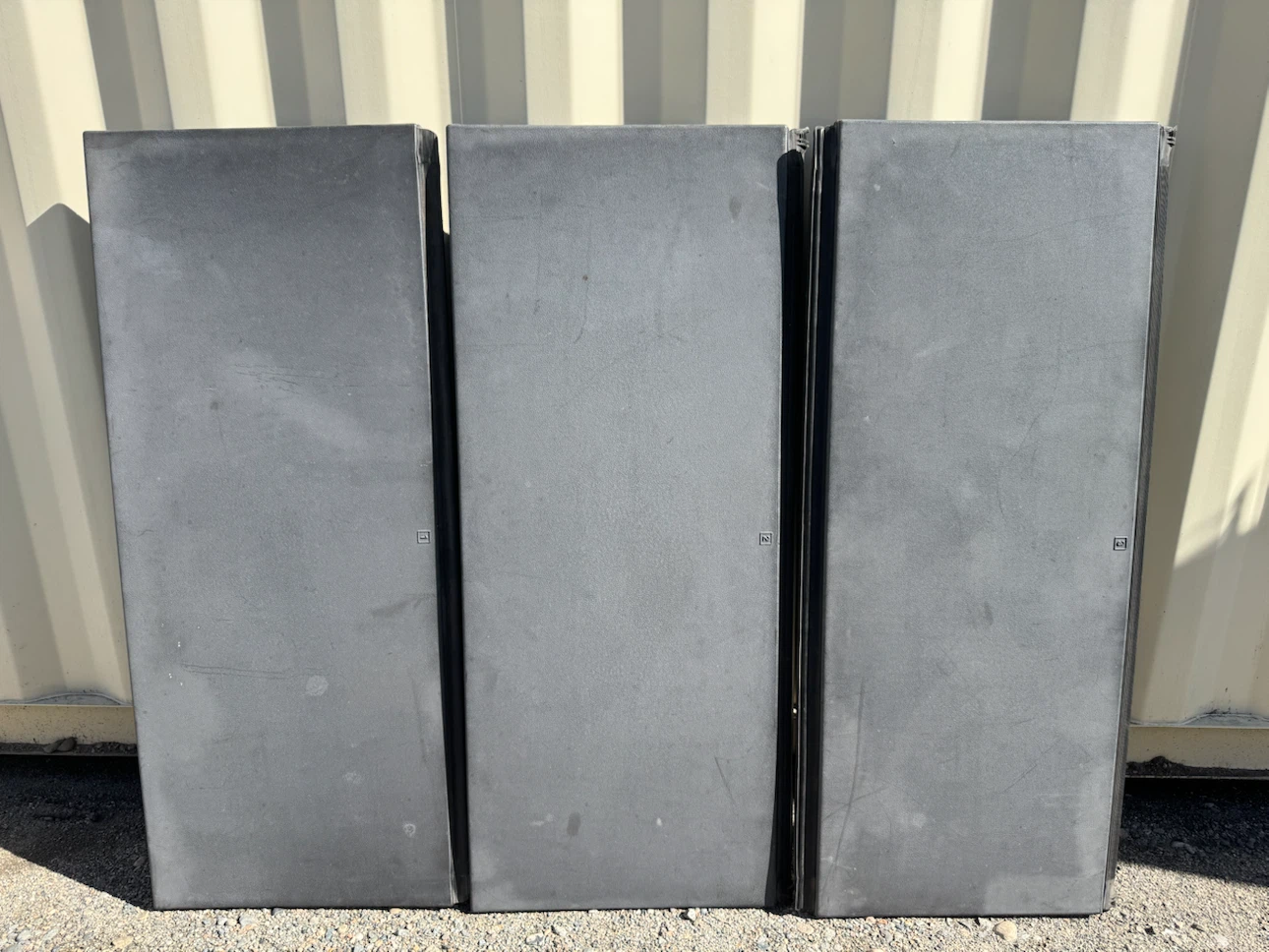 ‘05 Chev avalanche tonneau cover for sale