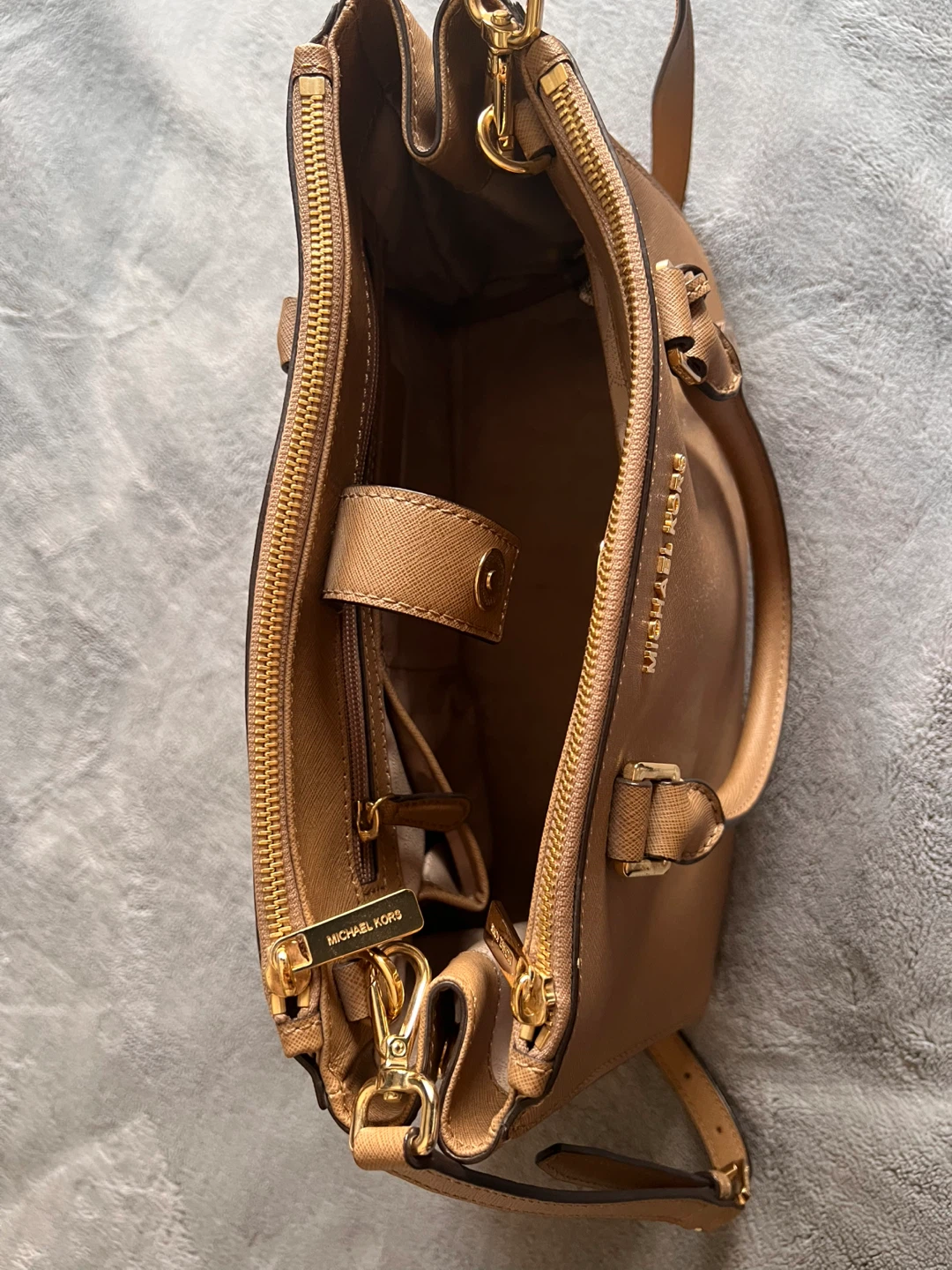 Handbags - photo 3