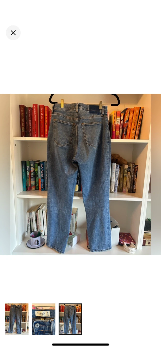 Abercrombie & Fitch Ultra High Rise Ankle Straight Jeans - photo 3