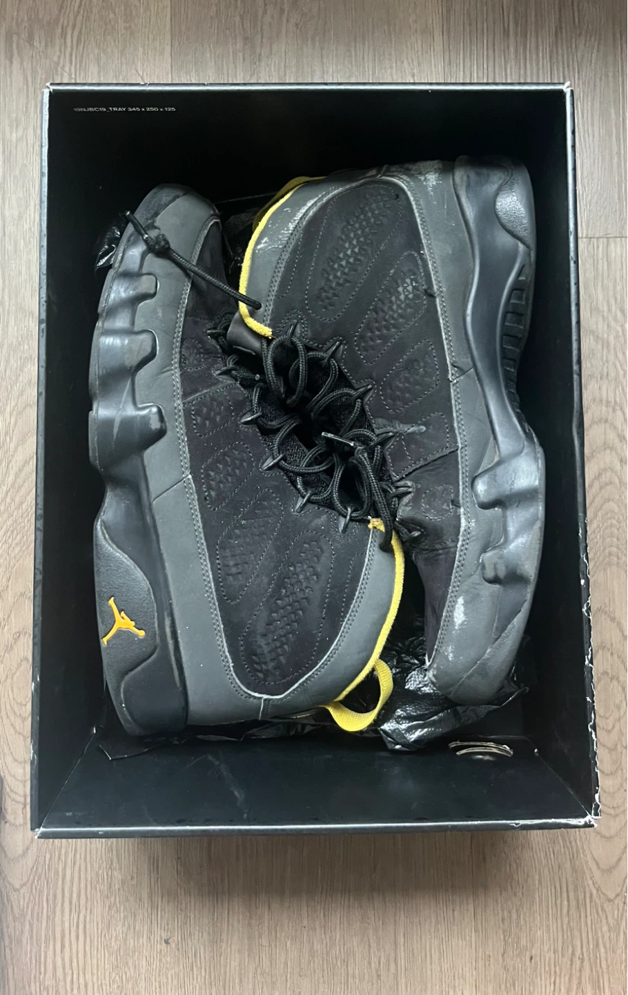 Air Jordan 9 Retro Black/Yellow