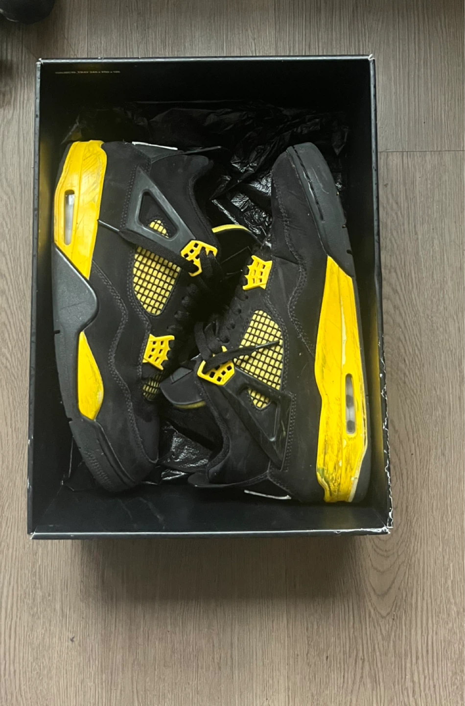 Nike Air Jordan 4 Retro Thunder