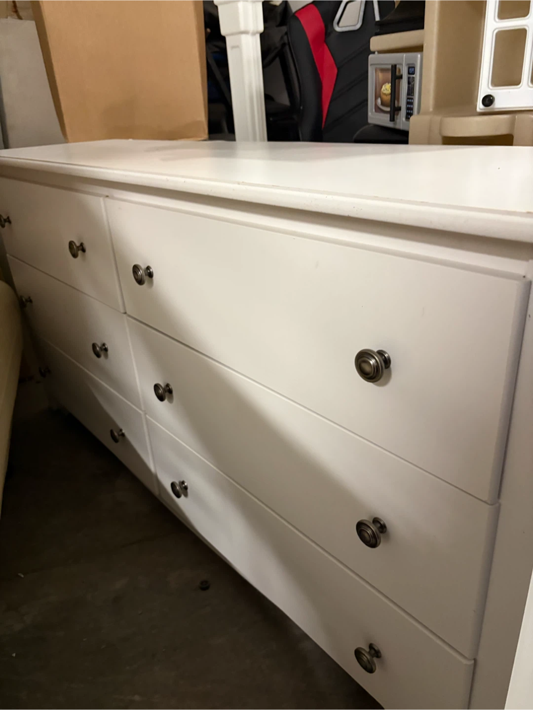 White 6-Drawer Dresser - photo 2