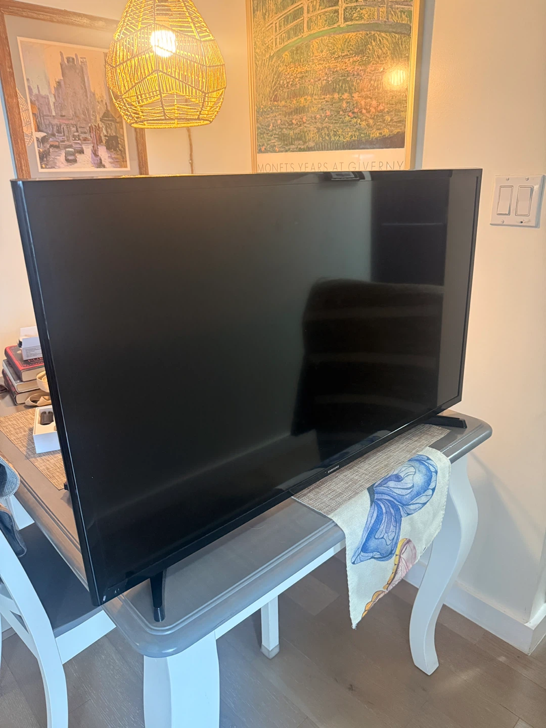 40” Samsung Flat Screen