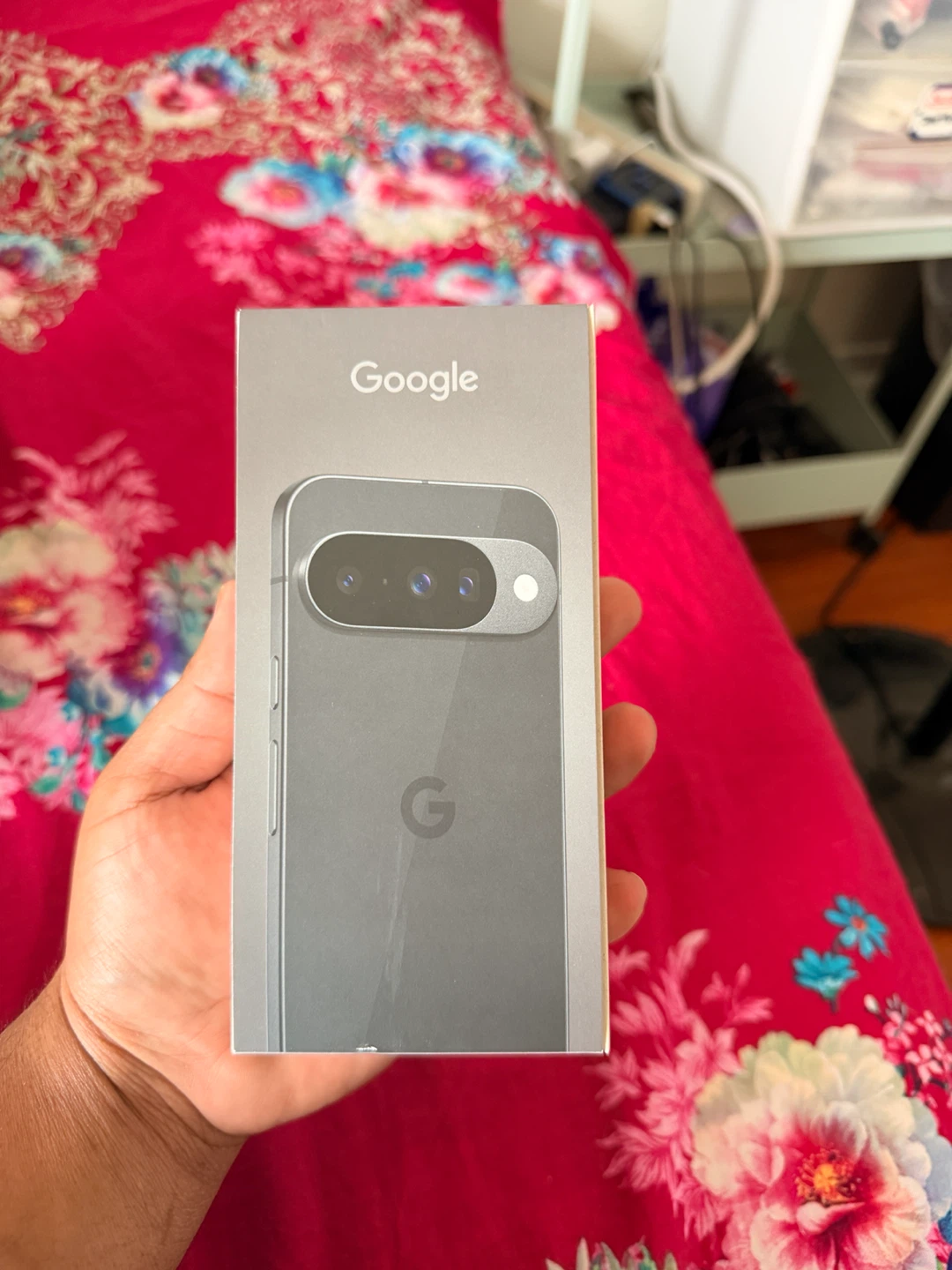 Brand New Sealed-Google Pixel 10 128GB Obsidian Black - photo 2