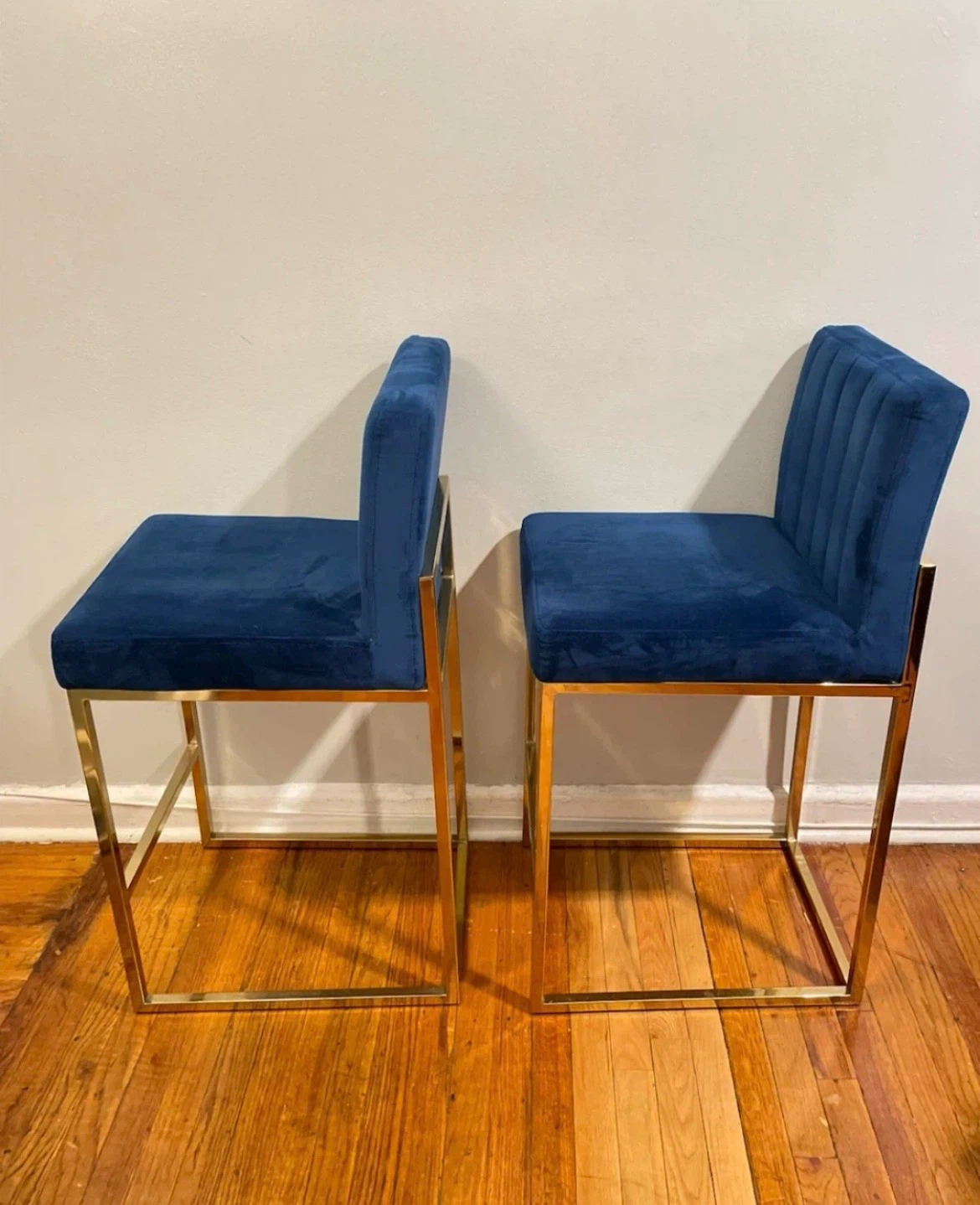 Bar Stools (Set of 2) $80 - photo 2