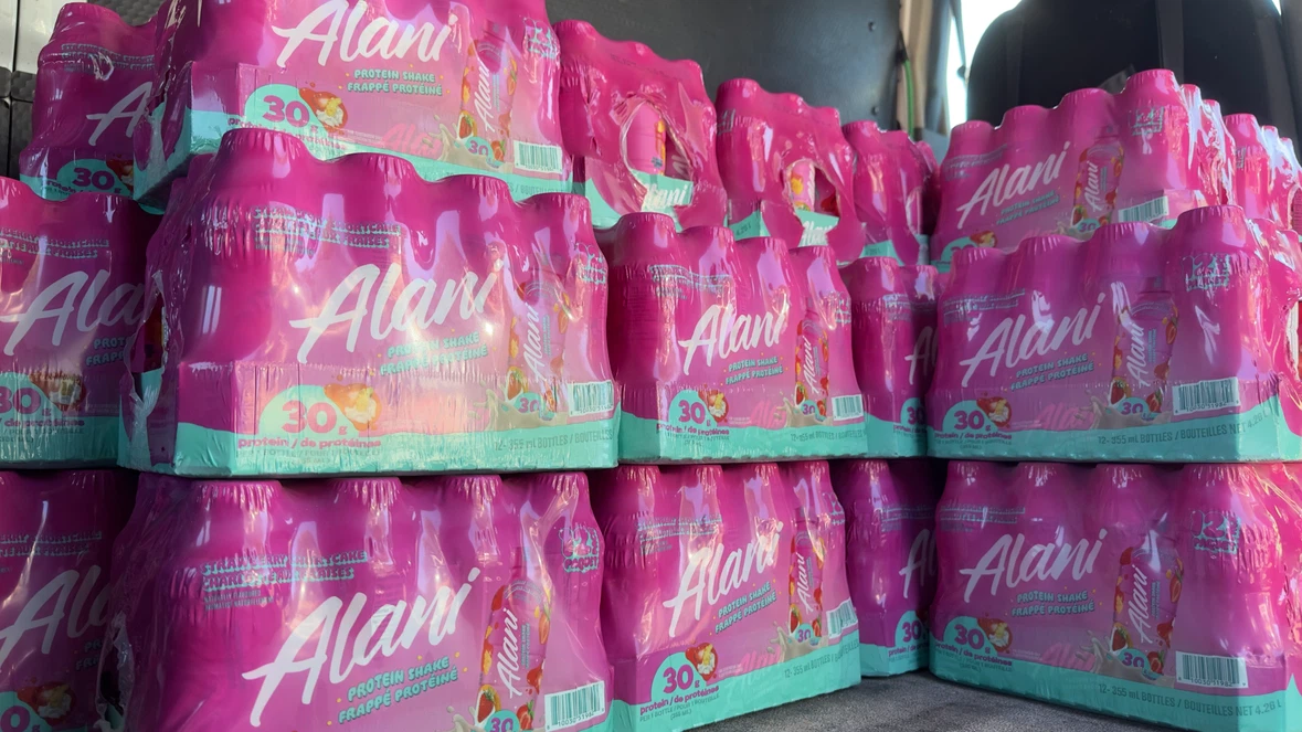 Alani protien shake 12 bottle cases 355ml per bottle - photo 5