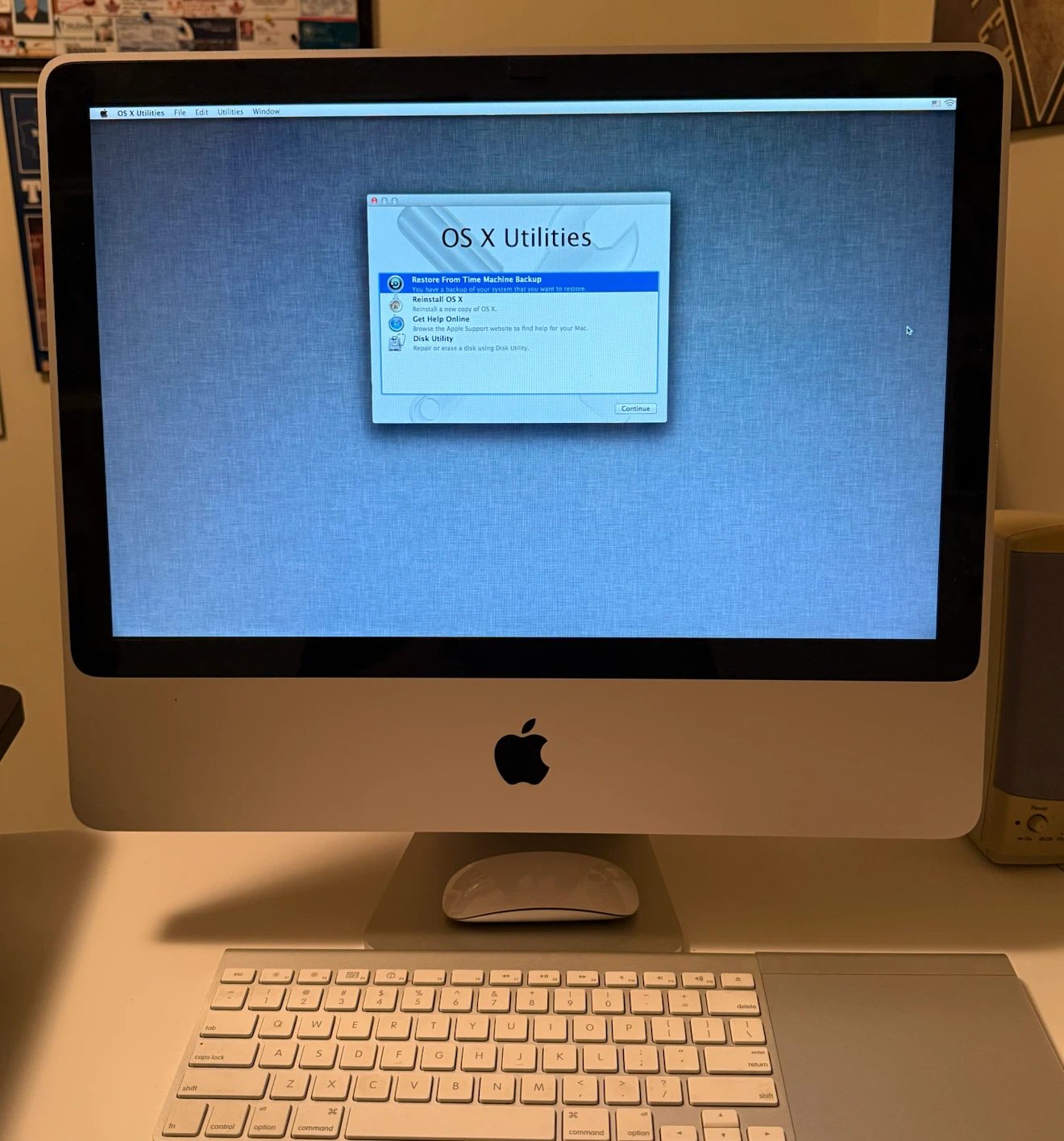 Apple iMac 21.5-inch Desktop