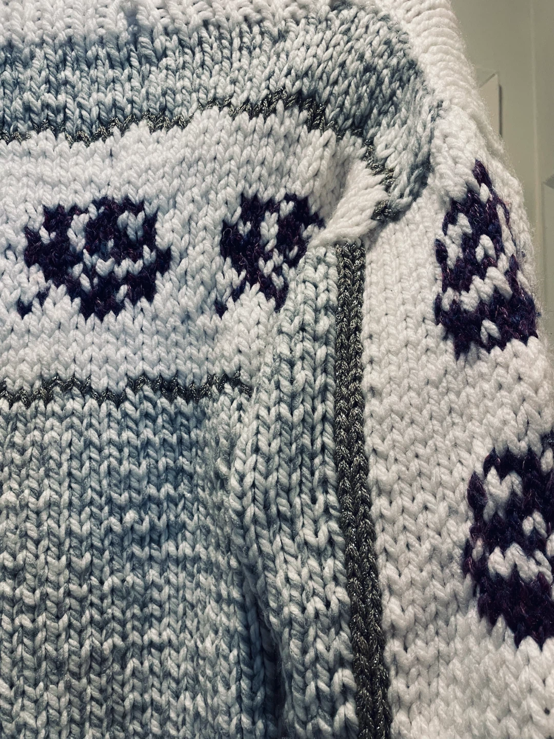 Chunky Hand Knit Purple Rose Sweater - photo 4