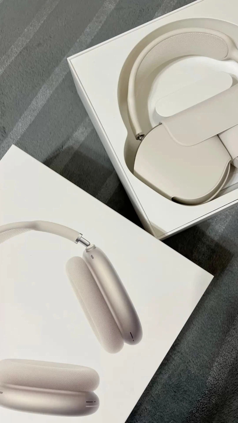 Apple AirPods Max - Starlight