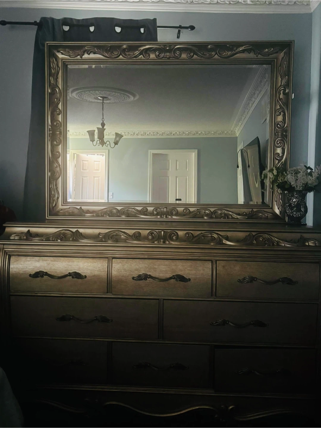 Large ornate gold-toned wall mirror and Dresser - photo 3