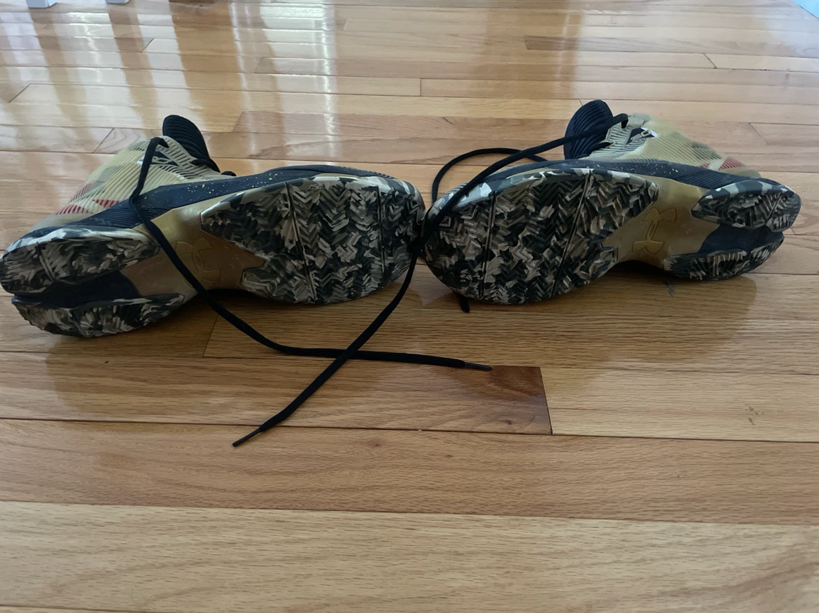Under Armour Curry 3 Basketball Shoes - photo 4