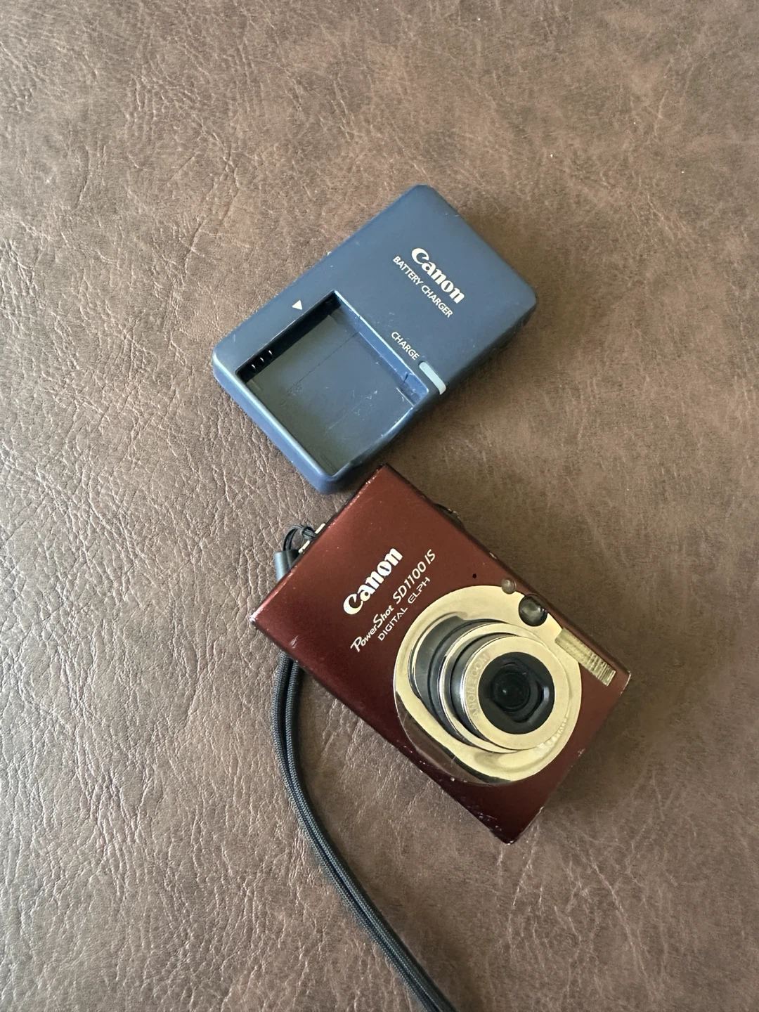 Canon PowerShot SD1100 IS Digital ELPH with Charger - photo 3