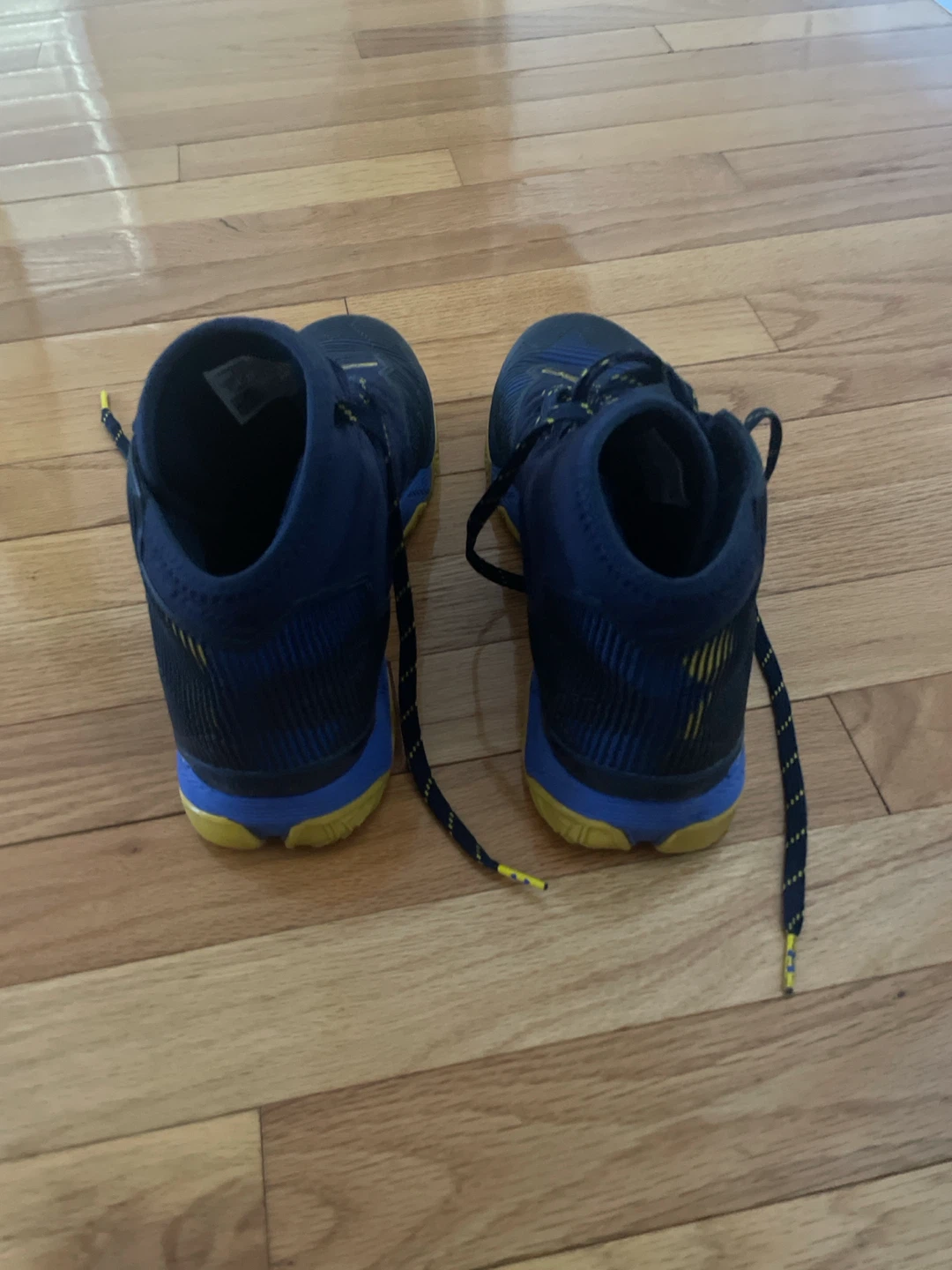 Under Armour Stephen Curry Basketball Shoes - photo 3