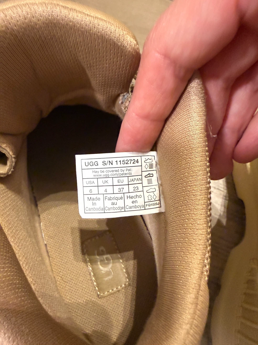 UGG Boots Size 6 - photo 5