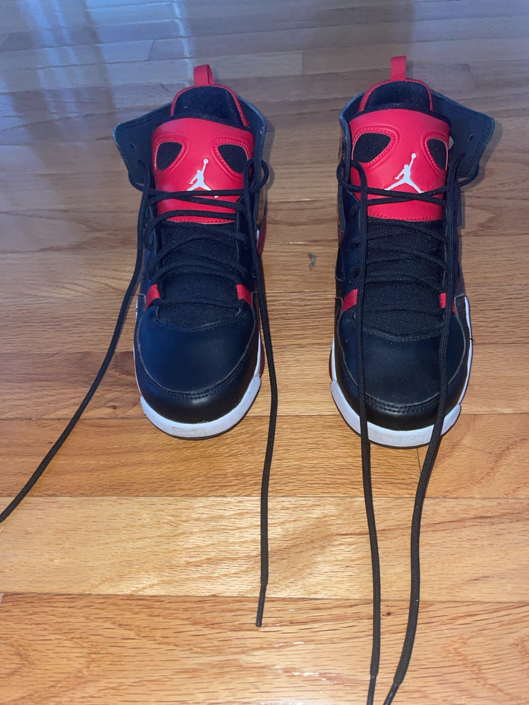 Jordan Youth Size 5.5Y Sneakers