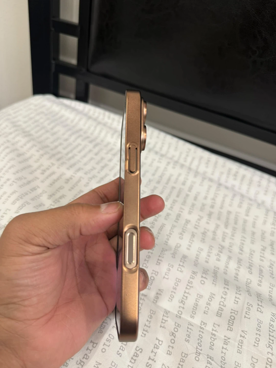 Apple iPhone 16 pro max and 16 pro both - photo 4