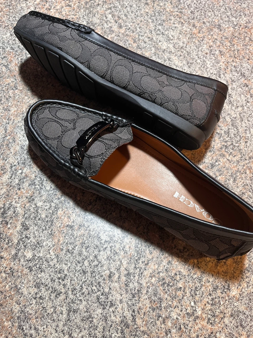 Coach signature loafers Size 7.5 - photo 3