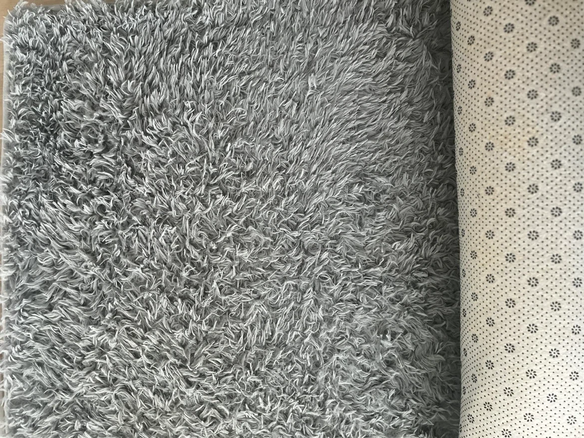Fluffy Grey Area Rug (About 5’x8’ )