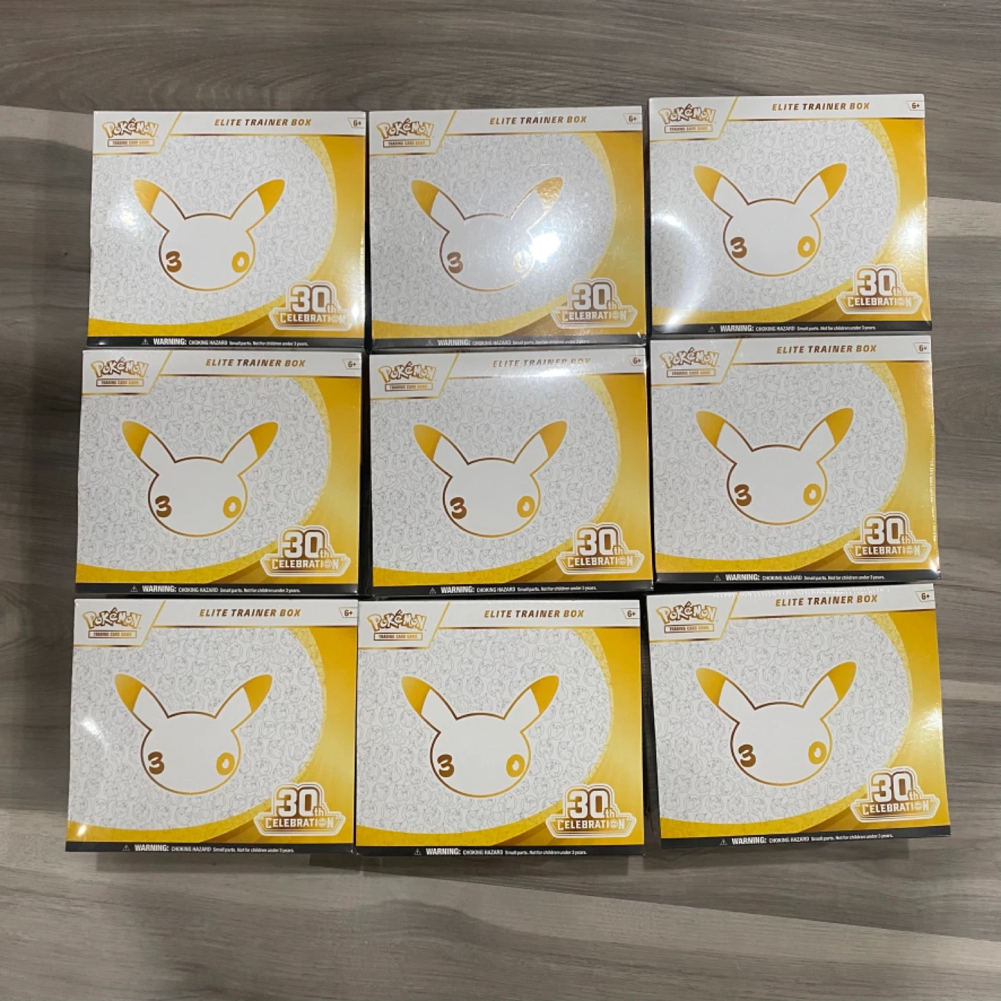 Pokémon TCG: 30th Celebration Elite Trainer Box
