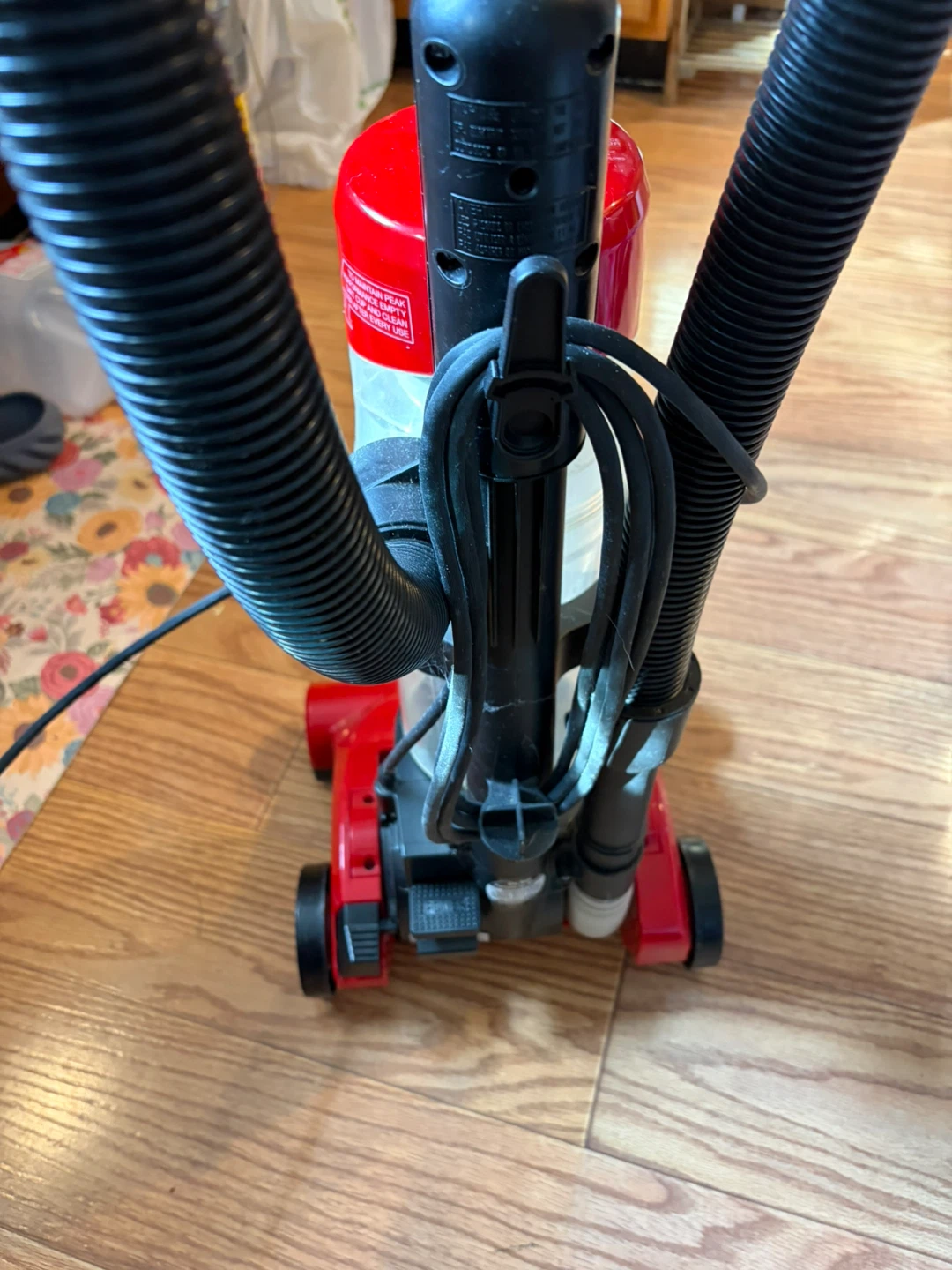 Dirt Devil Quick Lite Cyclonic Vacuum - photo 3