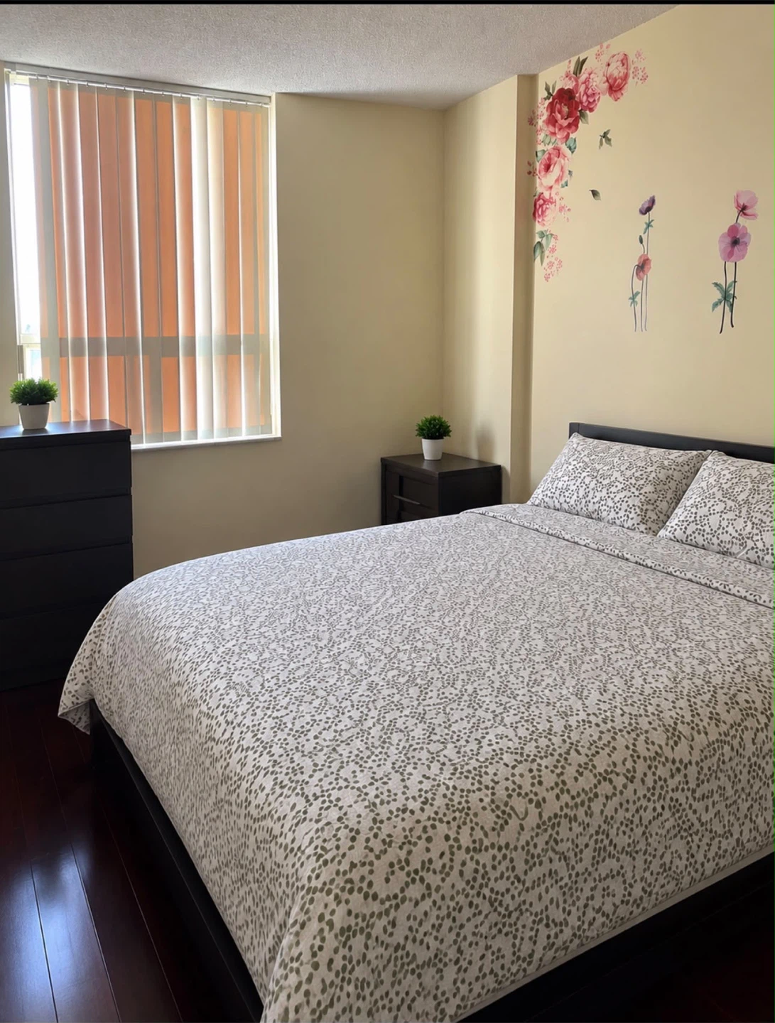 Private room for rent in a condo