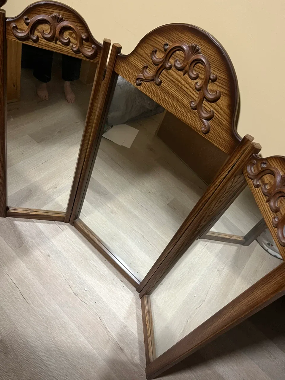 Vintage Oak Tri-Fold Vanity Mirror