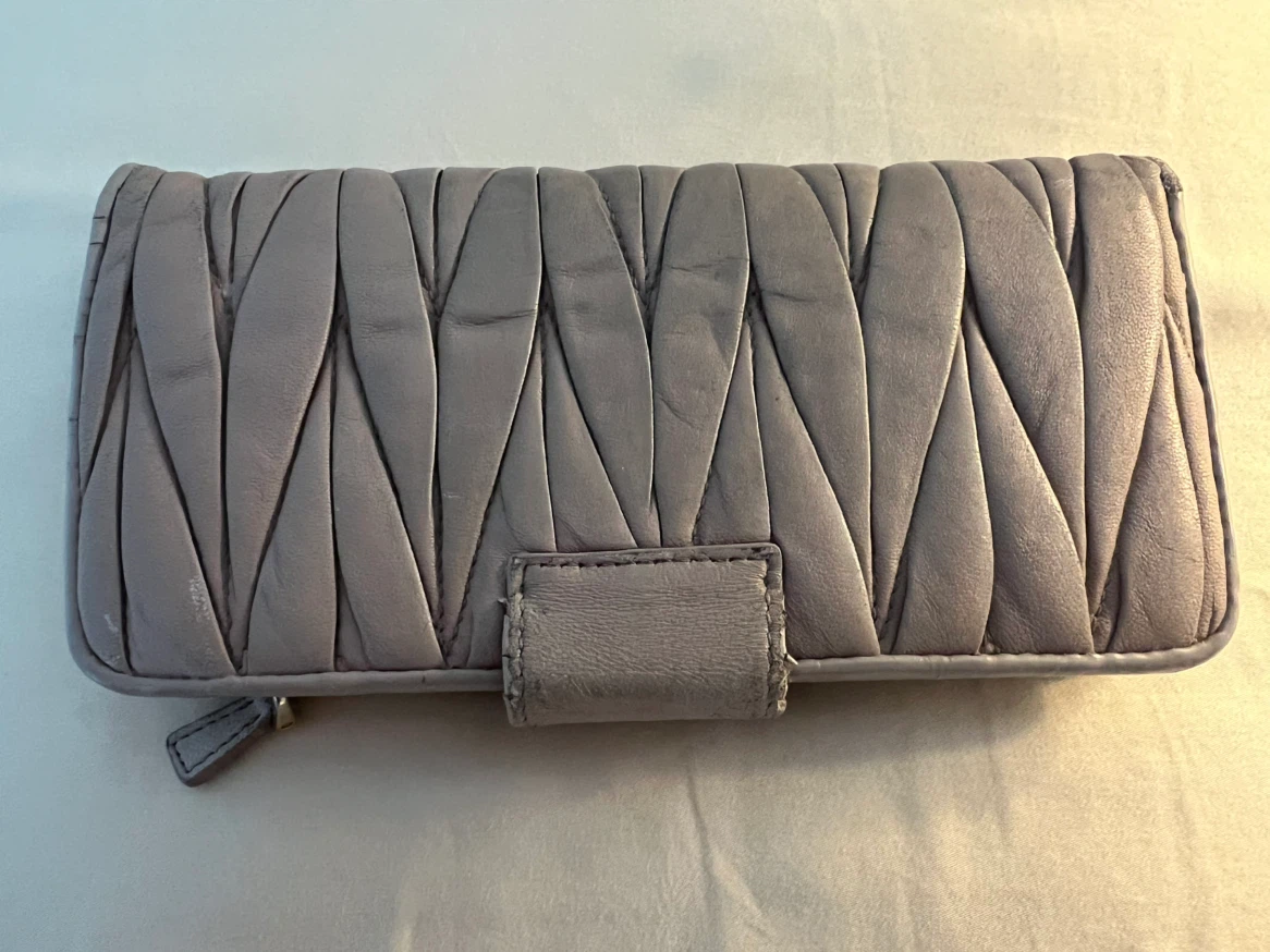 Miu Miu Matelasse Leather Long Wallet - photo 2