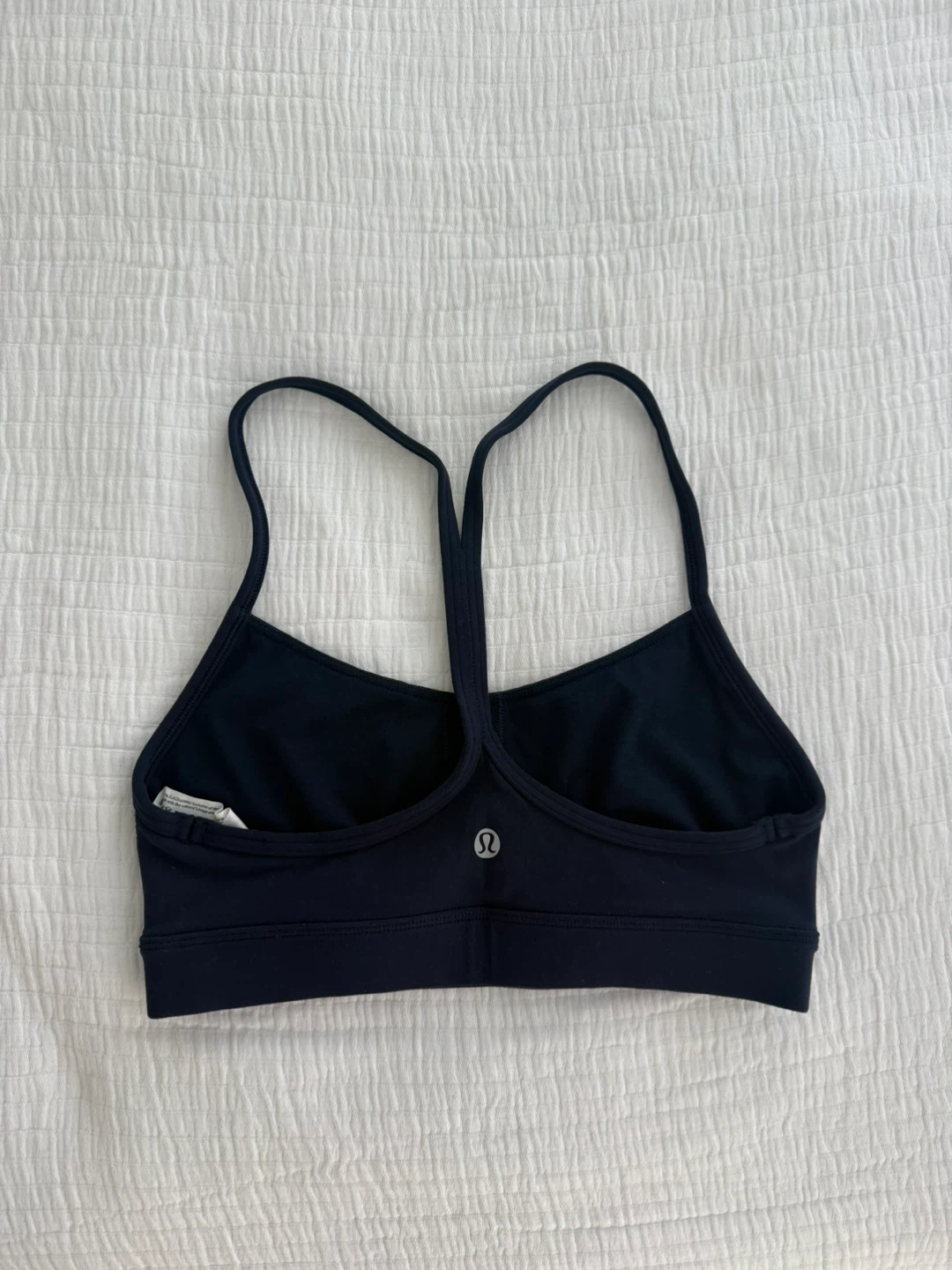 Lululemon Flow Y Nulu Bra Light Support - Navy - Size 4 - photo 2