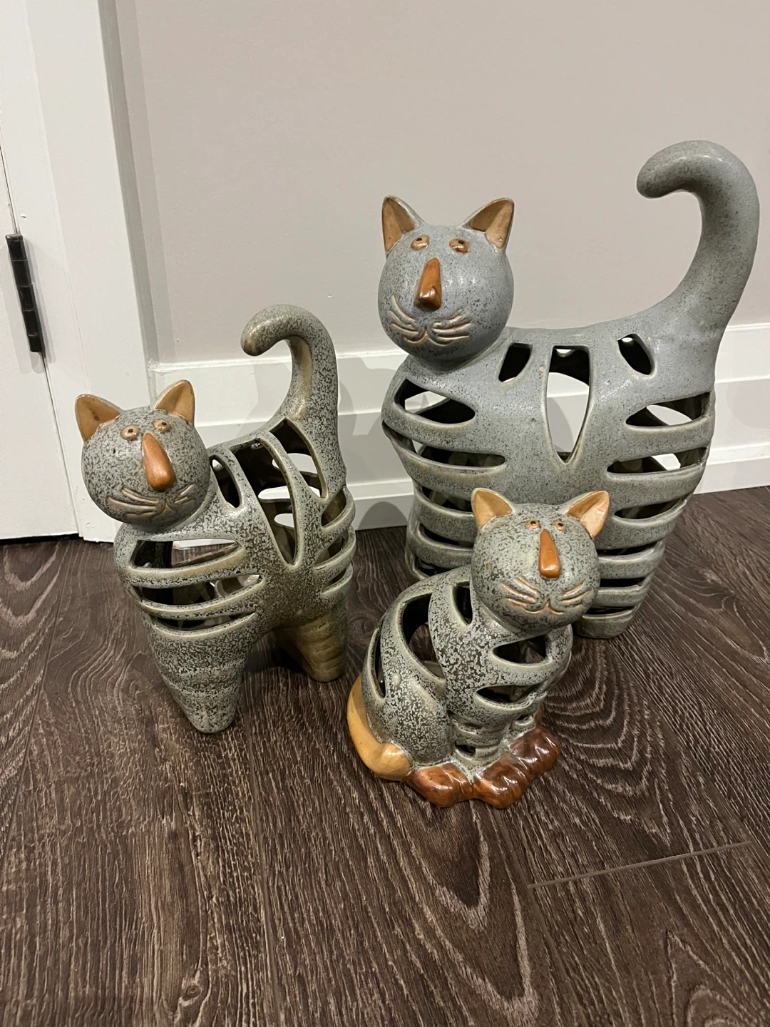 Set of 3 Decorative Ceramic Cat Figures