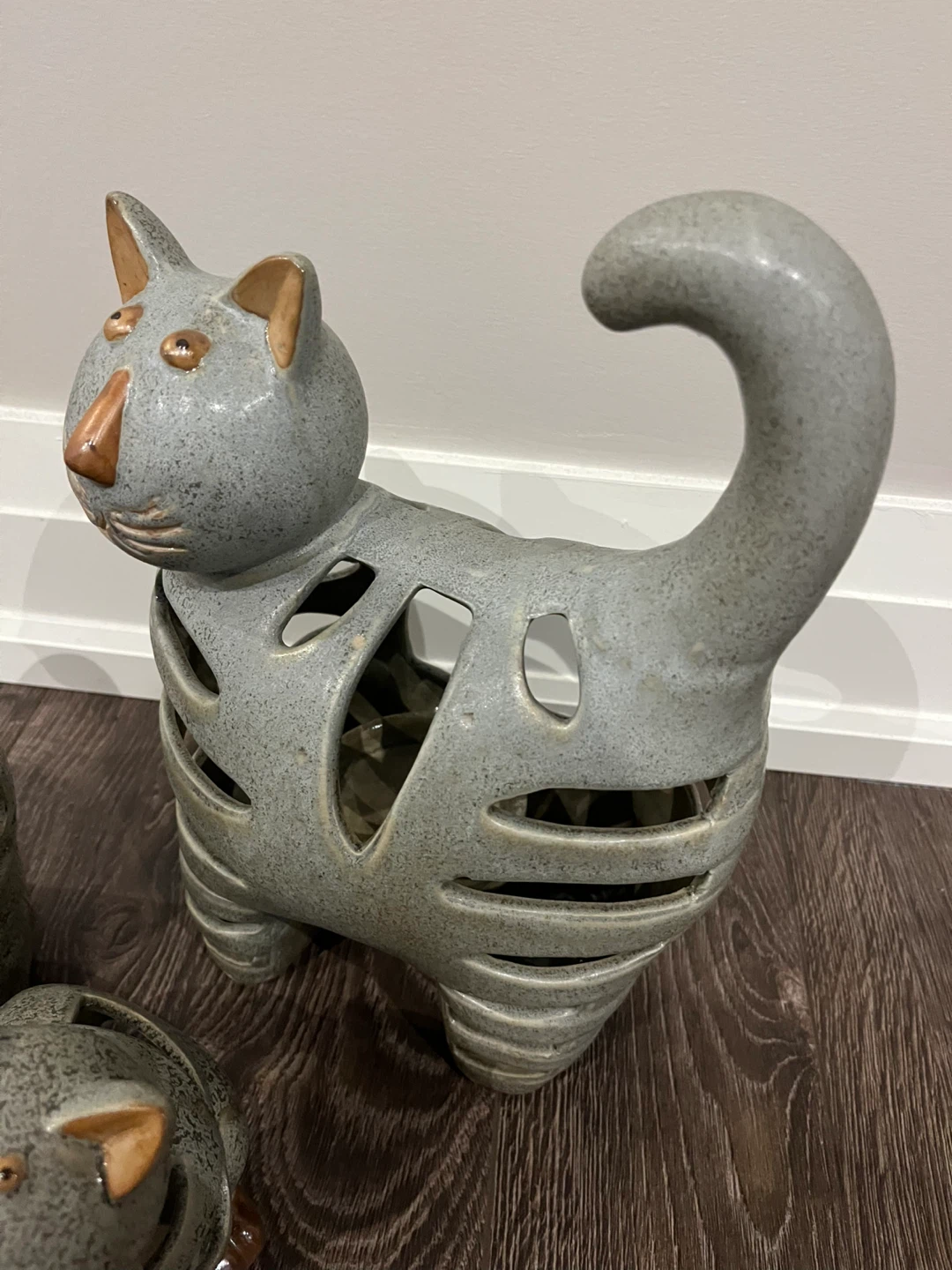 Set of 3 Decorative Ceramic Cat Figures - photo 2